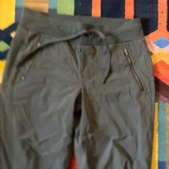 Athleta Trekkie North Athletic Jogger Size 10 - Picture 4 of 9